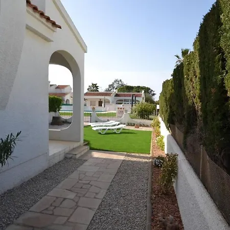 Carolin 13 Holiday home